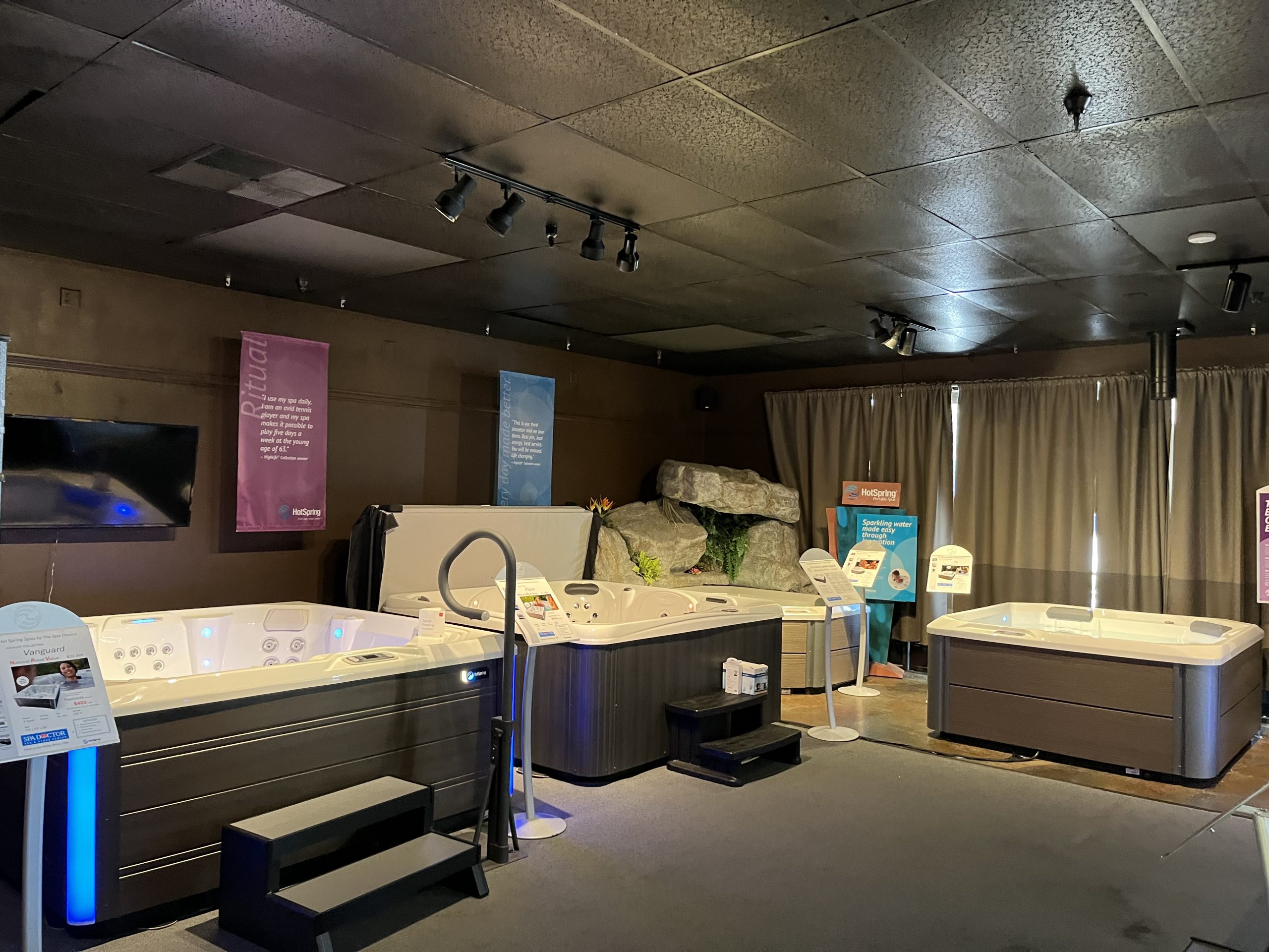 Hot Tubs & Spas